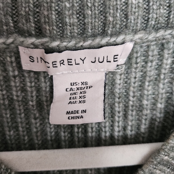 Simply Jules Green Sweater Vest Soft Heathered Sage - Picture 2 of 5